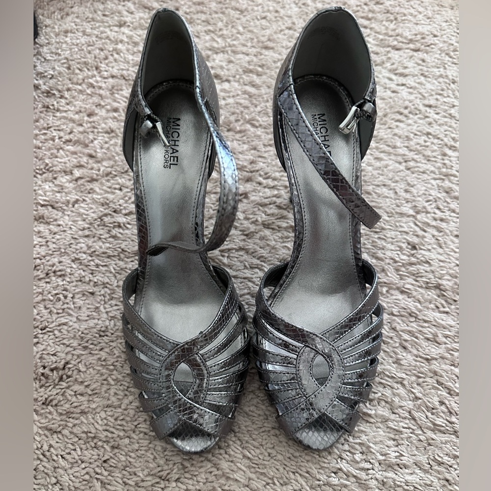 Michael Kors gray heel. Never worn size 10.